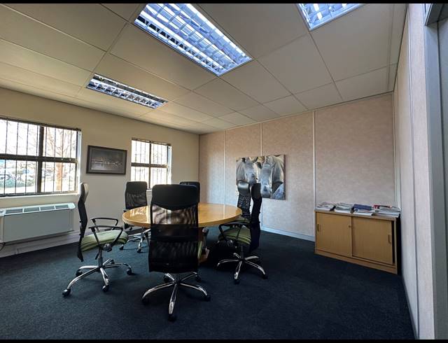 65M² OFFICE TO LET IN HIGHVELD TECHNOPARK